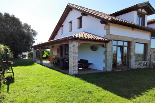 Gallery image of Alojamiento Turístico El Castro in La Revilla