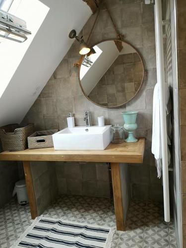 Le Moulin de Corneil - Chambre King Avec Vue Sur Le Jardin