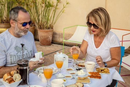 Eten bij of ergens in de buurt van de riad


