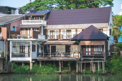 صورة لـ Baan Luang Rajamaitri Historic Inn في تشانتابوري