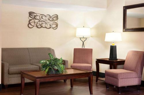 Gallery image of Baymont by Wyndham Rocky Mount in Rocky Mount
