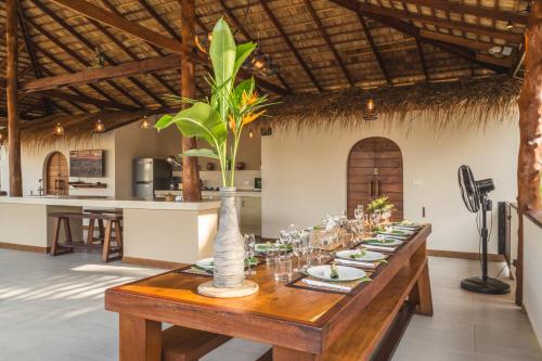 Εστιατόριο ή άλλο μέρος για φαγητό στο Baan Ya Kha exclusive Villa 5 bedrooms