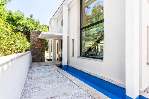 ラ・クロワ・ヴァルメにあるVilla Colibriのギャラリーの写真