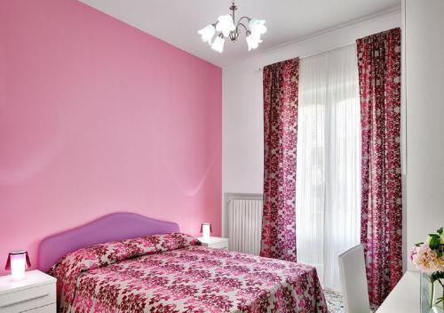 Ένα ή περισσότερα κρεβάτια σε δωμάτιο στο Stella House