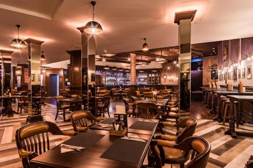 Hotel Diplomatにあるレストランまたは飲食店