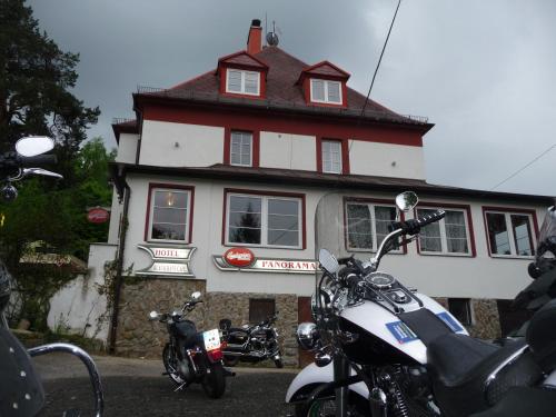 B&Bが所在する建物