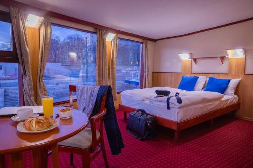 Gallery image of Fortuna Boat Hotel Budapest in Budapest