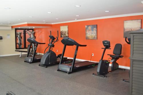 Best Western Plus LA Mid-Town Hotel Image