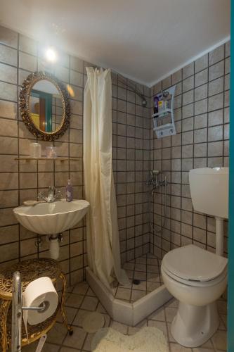 Bilik mandi di Iliopetra Studio