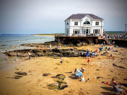 Photo de la galerie de l'établissement Atlantic Views Middle floor, à Portrush