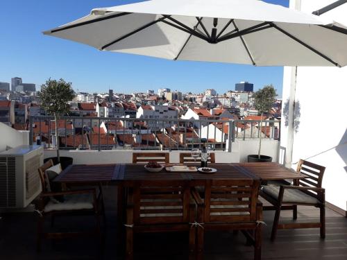 3 BR Penthouse with A/C and Private Terrace