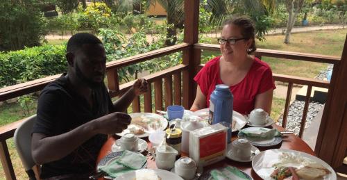 Eten bij of ergens in de buurt van het hotel

