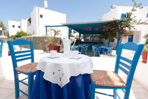 Gallery image of Ayeri Hotel in Parikia
