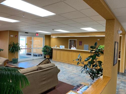 Parkfield Inn - Clinton – Photos 3