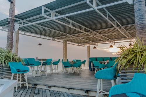 Un lugar para sentarse en Ocean View Residence
