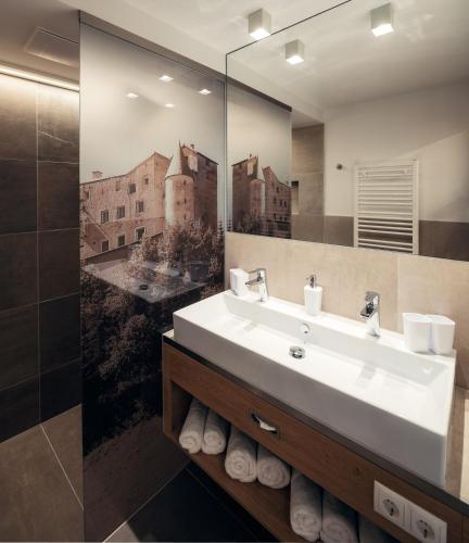 Un baño de Hotel Post