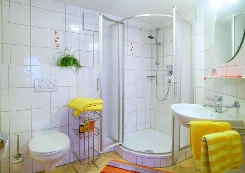 Kupatilo u objektu Haus Berktold