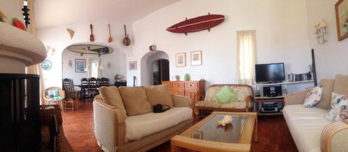Jho'La Surf Camp