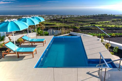 "NEW" Deluxe designer Villa Infinity, with Panoramic sea views,own exclusive heated private pool, subtropical gardens