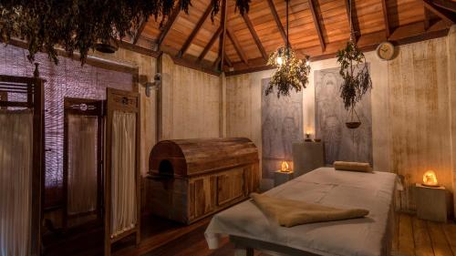 Ένα ή περισσότερα κρεβάτια σε δωμάτιο στο The Lady Hill Hotel