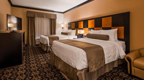 Best Western Plus Airport Inn & Suites Image