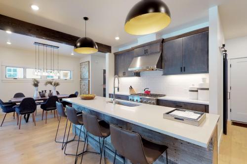 45 North #250B – Photos 3