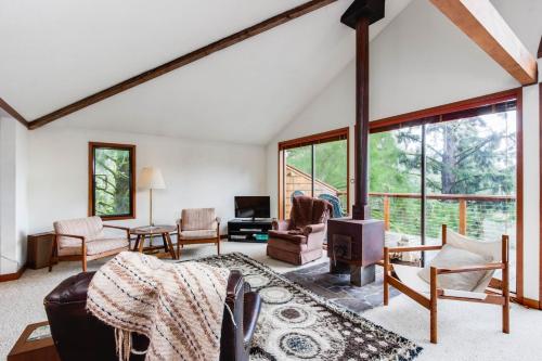 The Eagle's Nest – Photos 2