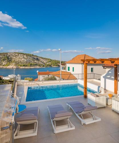 Villa Diomedes with the sea view and the pool