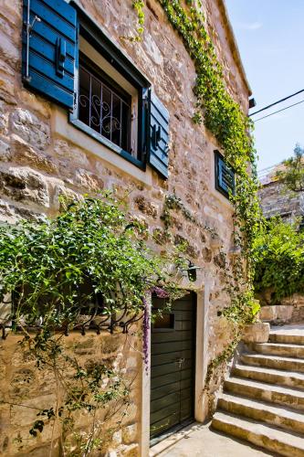 Central Charming Stone House