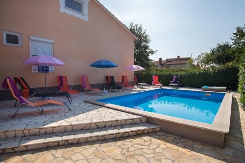 Apartment Complex Danny with common pool and BBQ – Photos 4