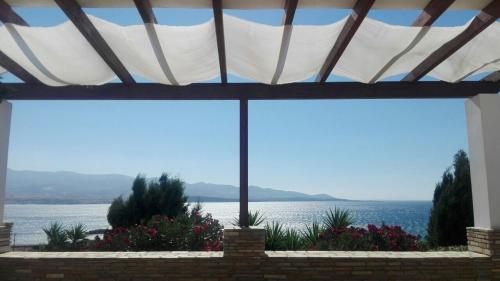 Rose's House – Photos 5