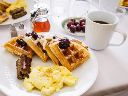 Burdett House Bed & Breakfast – Photos 3