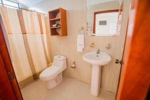 A bathroom at Hostal Sueños Silvestres