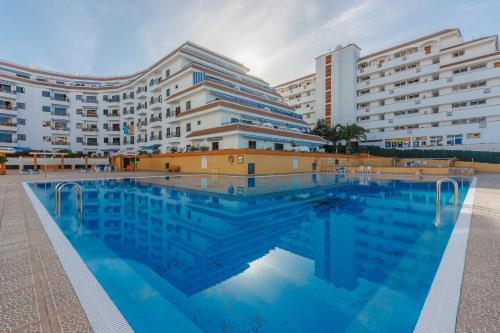 Seguro Spacious apartment with roomy terrace