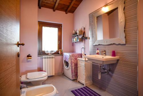 Phòng tắm tại Villa Farfalla Bianca