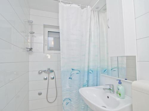 Kúpeľňa v ubytovaní Mali Losinj Apartment 6