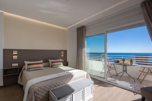 Alicante Skylights Apartments