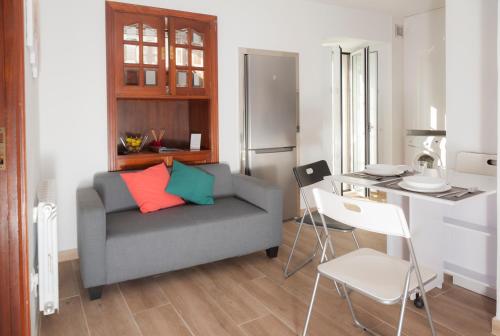 A seating area at Apartamento Algalia Catedral