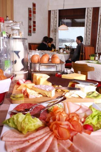 Jídlo v hotelu nebo okolí