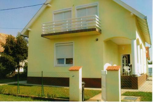 Nóra Apartman