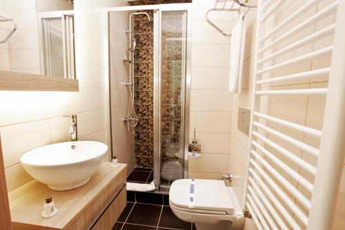 Koupelna v ubytování Kavalalı Suites