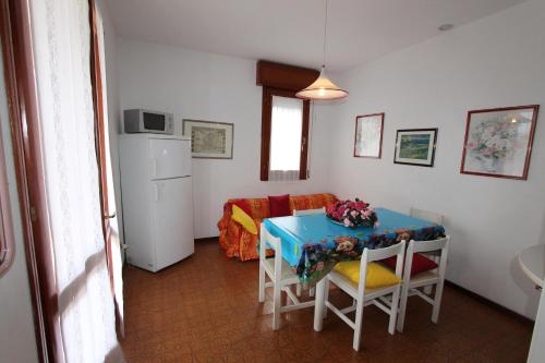 A kitchen or kitchenette at Villa Agavi