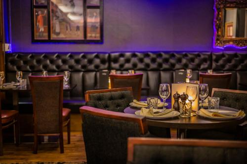 Χώρος καθιστικού στο The Castle Hotel, Conwy, North Wales - The Coaching Inn Group