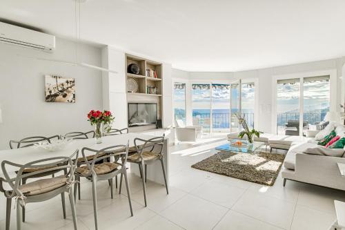 Galeriebild der Unterkunft Luxurious Penthouse with panoramic view in Villefranche-sur-Mer