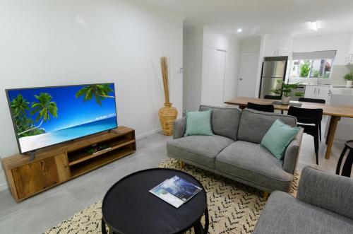 Afbeelding uit fotogalerij van TiTree Village Holiday Apartments in Port Douglas