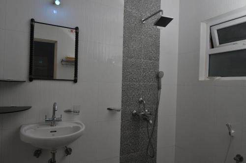 Ванная комната в Elegant Shades