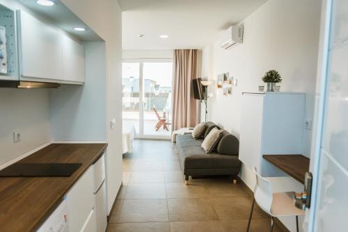 Zdjęcie z galerii obiektu Apartamentos ZHR w mieście Zahara de los Atunes