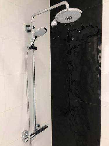 Bilik mandi di Villa Daga