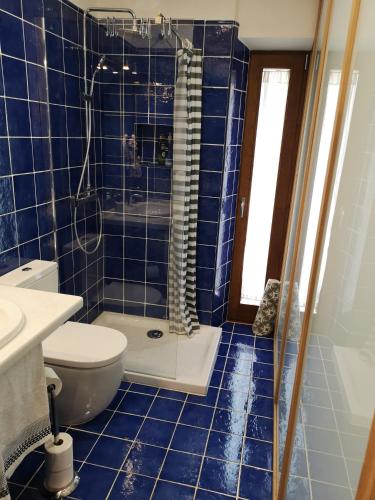 Bilik mandi di Apartamentos 14DeSande