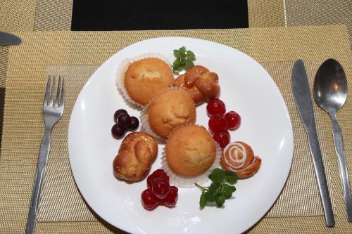 Makanan di atau berdekatan apartmen
